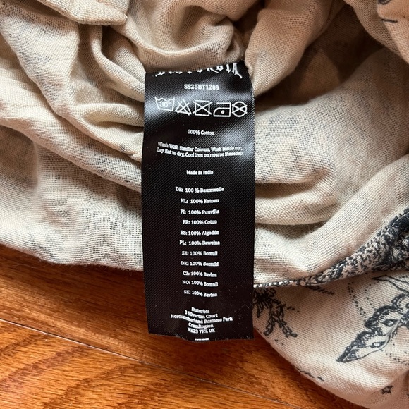 Disturbia Maypole Paperbag High Waist Shorts - Picture 6 of 6